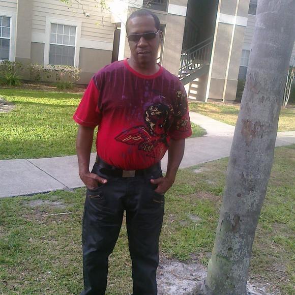 Profile Picture of Sherman Edwards (@shermanedwards) on Poshmark