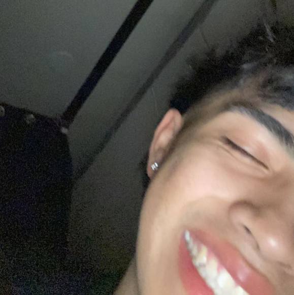 Tomas Alvarado - Poshmark Profile Picture of Tomas Alvarado (@cloutkking) on Poshmark