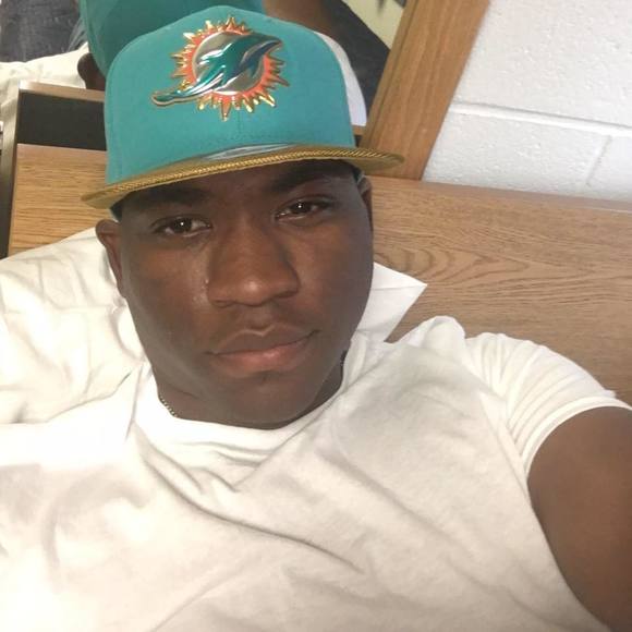 Profile Picture of Kelvin Thornton (@kelvinthornton) on Poshmark