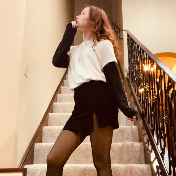 Profile Picture of Carly Brownfield (@carlybrownfield) on Poshmark