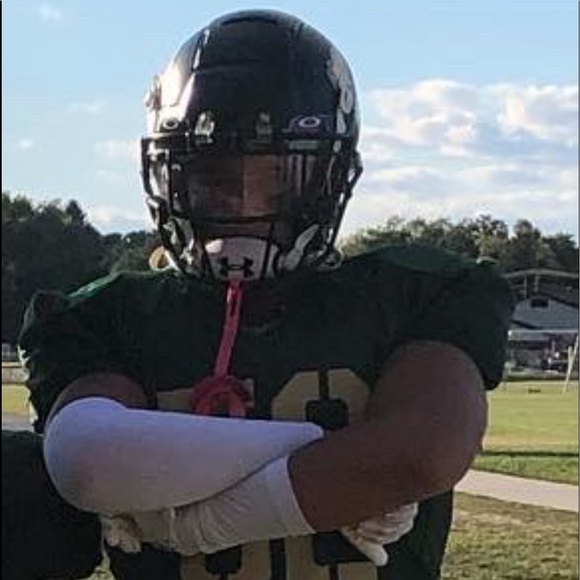 Jayden Hadzovic - Poshmark Profile Picture of Jayden Hadzovic (@jhadzo) on Poshmark