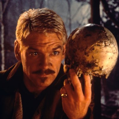 Profile Picture of Hamlet (@CarlyeJason) on Twitter