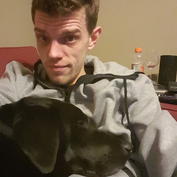 Profile Picture of Andrew Glander (@agland) on Poshmark