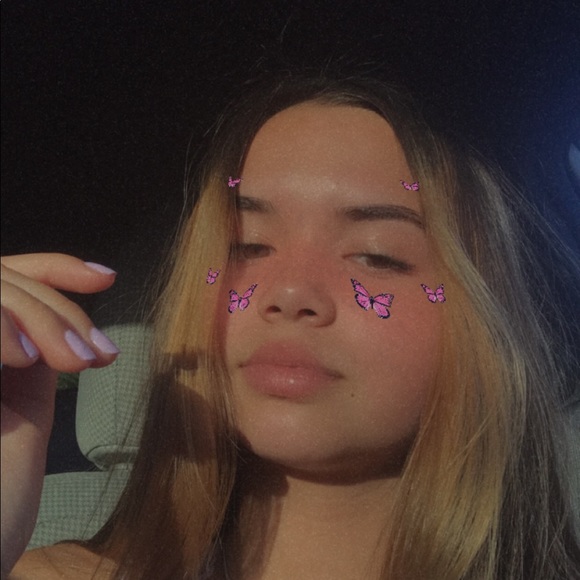 Kara Koepfer - Poshmark Profile Picture of Kara Koepfer (@karakoepfer1) on Poshmark