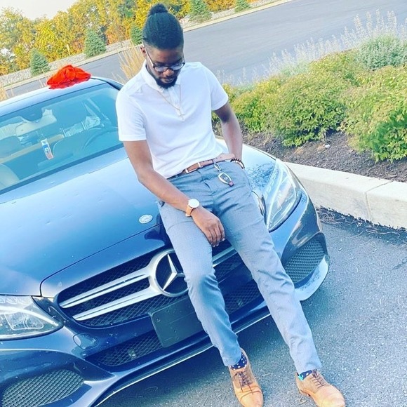 Profile Picture of Rinaldi Jean ralf (@leandrejeffry) on Poshmark