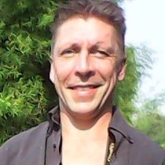 Profile Picture of Robert Everest (@everest_rob) on Twitter