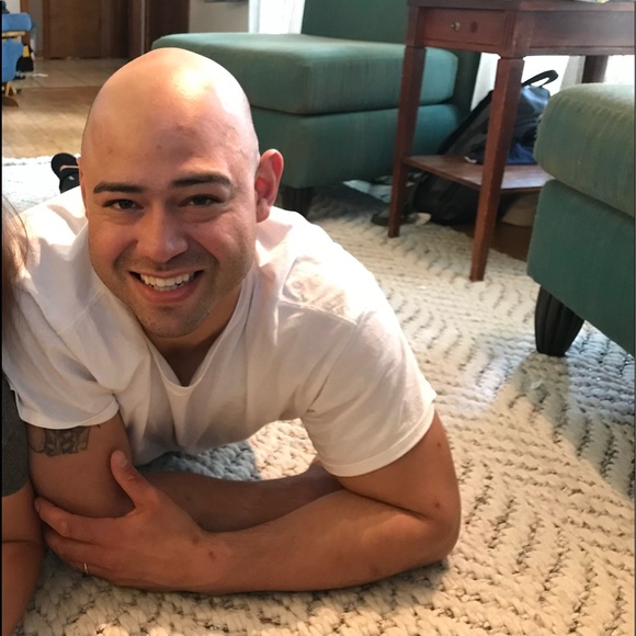 Profile Picture of Benjamin Montes (@bmontes2722) on Poshmark