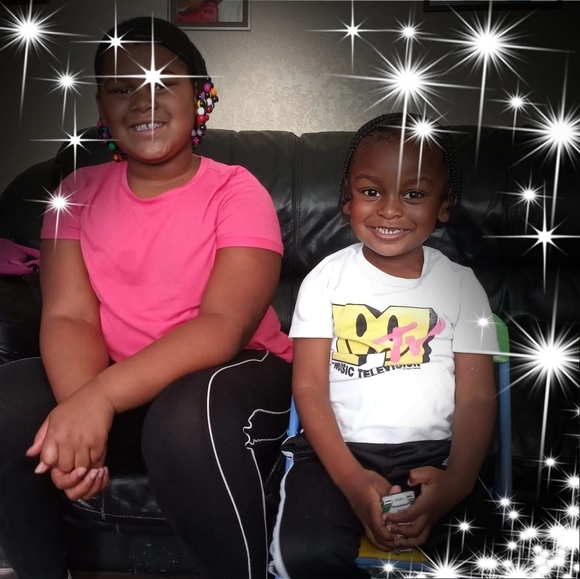 Gloria Mccullen - Poshmark Profile Picture of Gloria Mccullen (@gloria_mccullen) on Poshmark