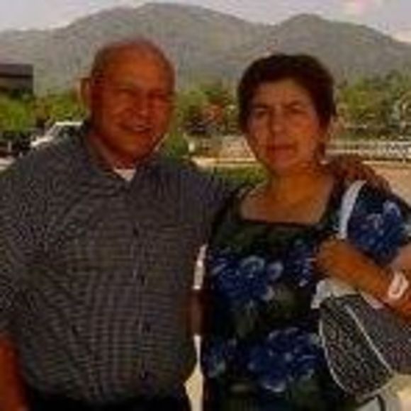 Profile Picture of Isabel Zamora (@isabelzamora52) on Poshmark