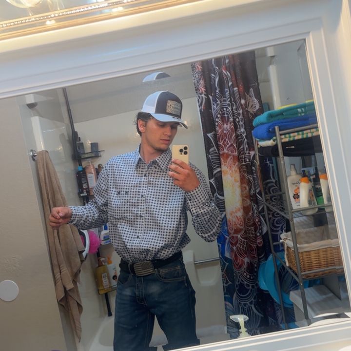 Profile Picture of Allyn Halterman (@ahalt_25) on Tiktok