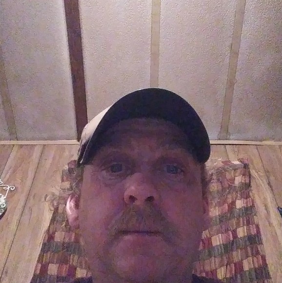 Profile Picture of Richard Osborne (@richard_osborne) on Poshmark