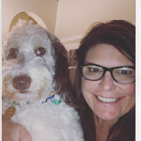 Profile Picture of Pam Grimmett (@pamgrimmett2017) on Poshmark