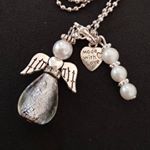 Profile Picture of Maureen McPhee (@angellovecreations) on Instagram