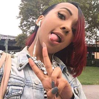 Profile Picture of Michon Robyn (@michon.robyn) on Facebook