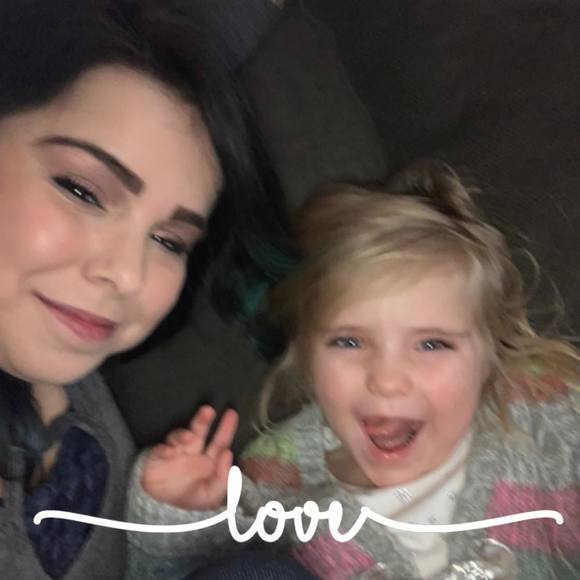 Profile Picture of Alexandria Jeffery (@alexandria2410) on Poshmark