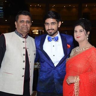 Surinder Tandon - Facebook Profile Picture of Surinder Tandon (@Surinder-Tandon) on Facebook