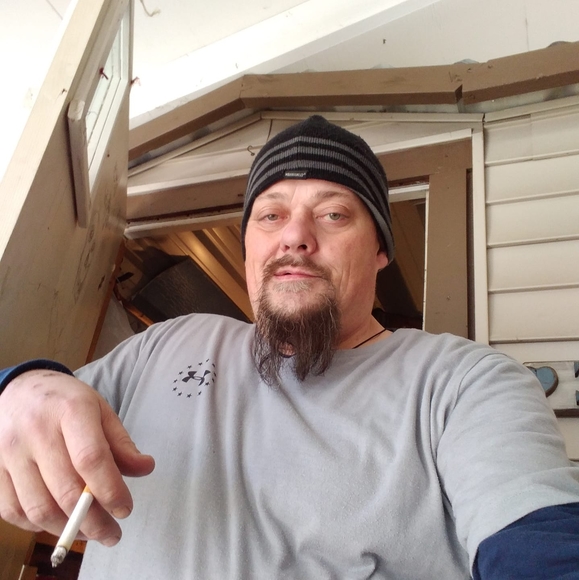 Profile Picture of Jeff Collins (@jocnred) on Poshmark