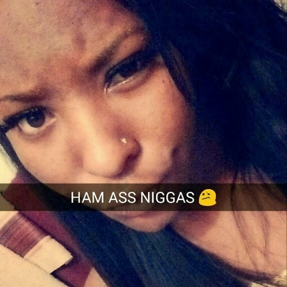 Profile Picture of Paige Malone (@paigetyleer_) on Poshmark