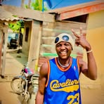 Profile Picture of Hales Monet (@Hales-Monet) on Facebook