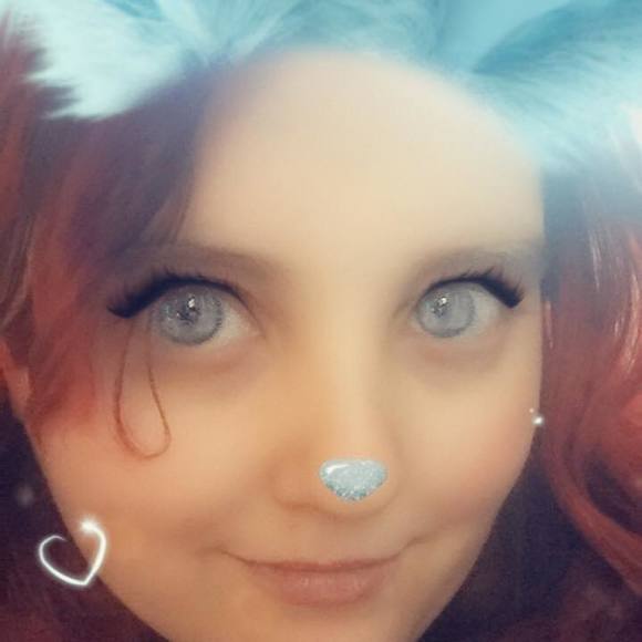 Profile Picture of Christiana Calkins (@christiwade) on Poshmark