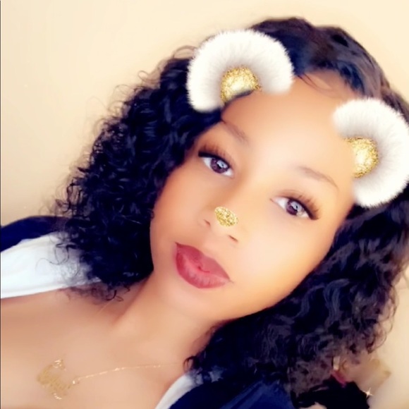 Profile Picture of Yadley Turnier (@yads1213) on Poshmark