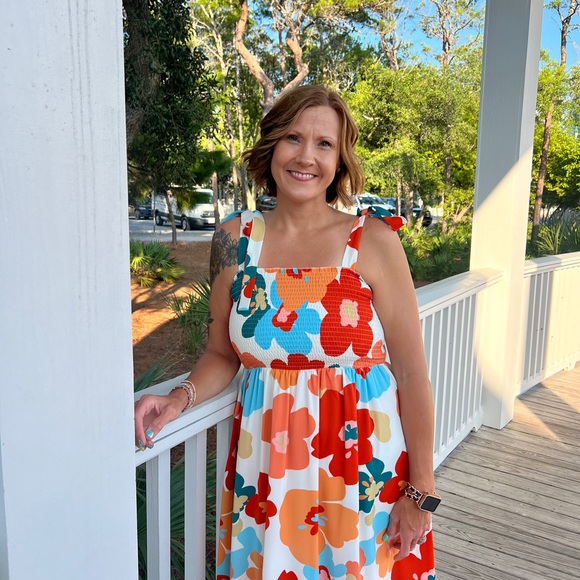 Profile Picture of Karie Johnson (@kariejohnson885) on Poshmark