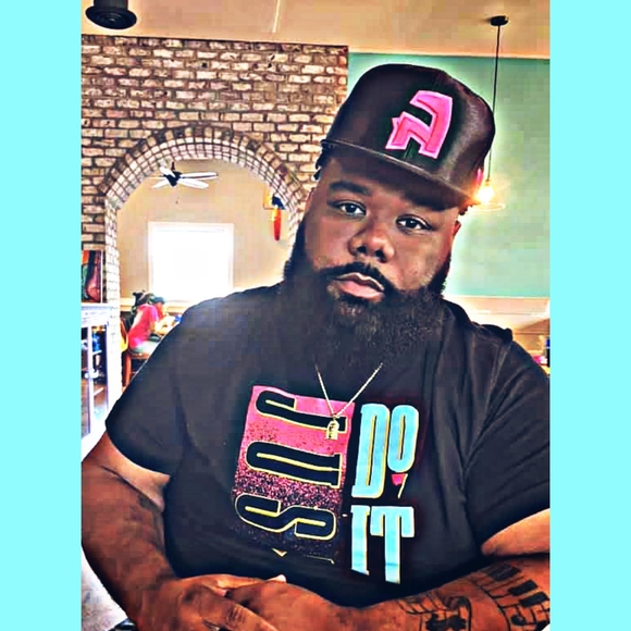 Profile Picture of Jerry Giles (@jerrygiles336) on Poshmark