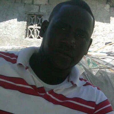 Profile Picture of Dave Moliere (@jfndmmf) on Twitter