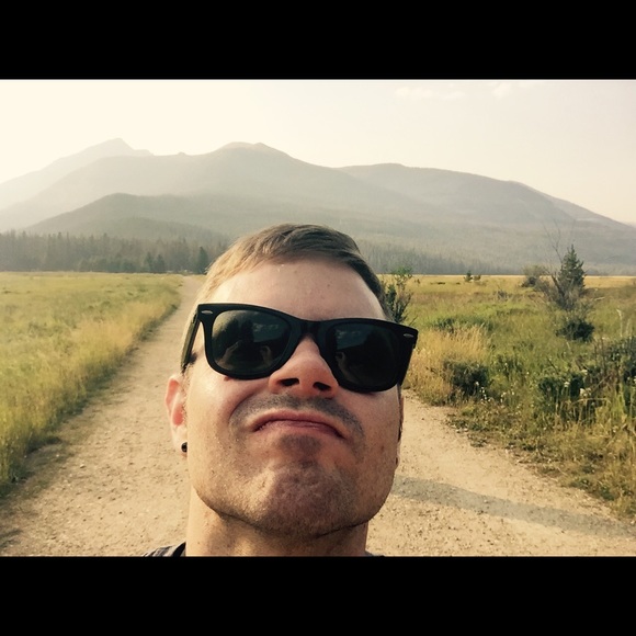 Profile Picture of Brian Connolly (@bconnolly88) on Poshmark