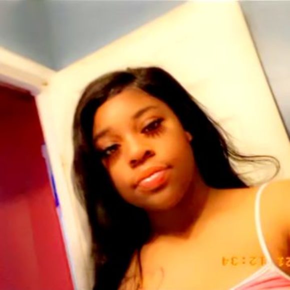 Profile Picture of Nykia Nykia (@nykia_nykia) on Poshmark