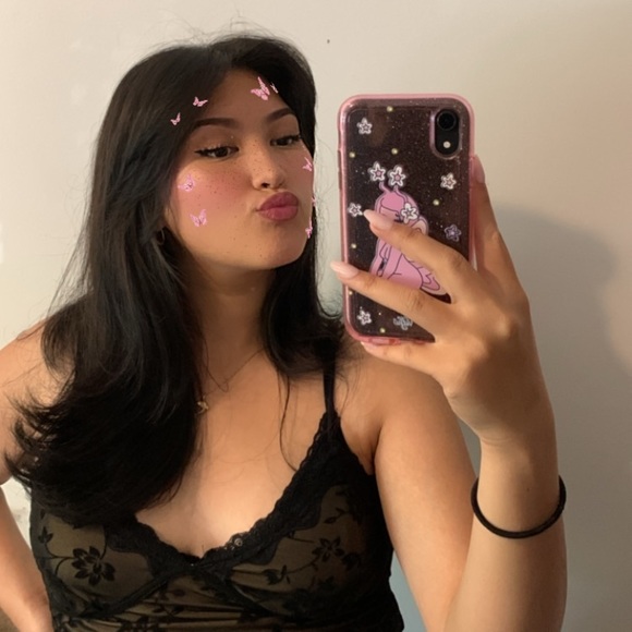 Giannina Caduhada - Poshmark Profile Picture of Giannina Caduhada (@gcaduhada) on Poshmark