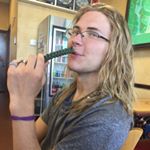 Profile Picture of Devon Newton (@hippiedude_crabcake) on Instagram