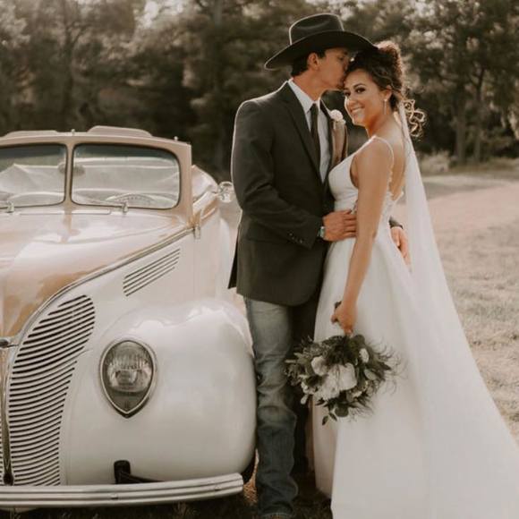 Profile Picture of Kyrstin Cubriel (@kyrstincubriel) on Poshmark