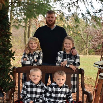 Profile Picture of Travis Pierce (@travispierce87) on Twitter