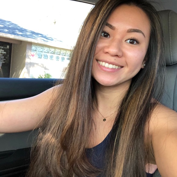 Profile Picture of Kenzie Mignemi (@kenzie3471) on Poshmark