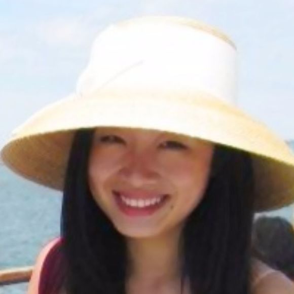 Profile Picture of Mimi Zhang (@meemsbeems) on Poshmark