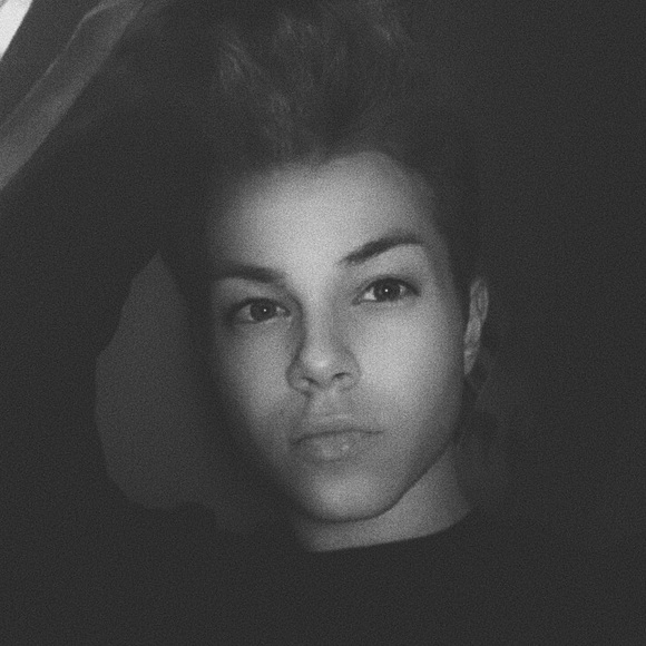 Profile Picture of Jensen Shambora (@xxjensen) on Poshmark