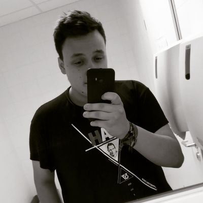 Profile Picture of Marcel (@Marcel_Jeff) on Twitter