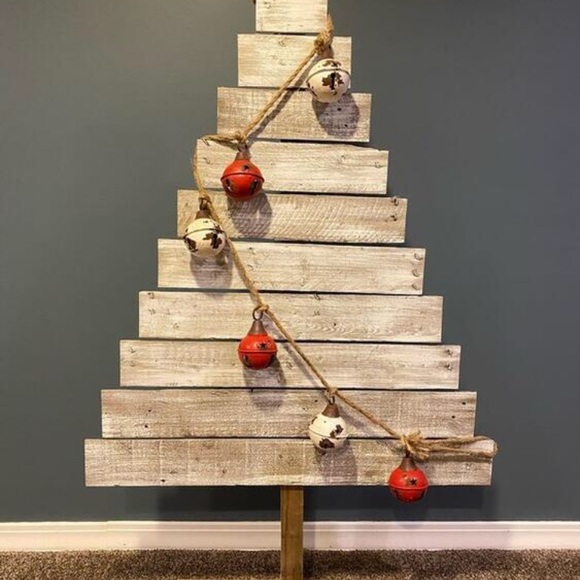 Profile Picture of Danielle Marino (@daniellemari431) on Poshmark