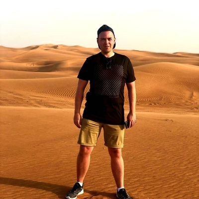 Profile Picture of Aaron Burns (@aaronb89) on Twitter