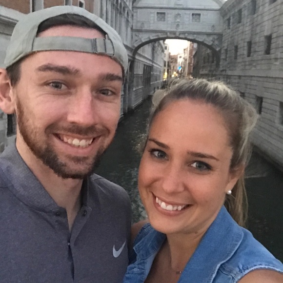 Profile Picture of Anne Swab (@amkswan) on Poshmark