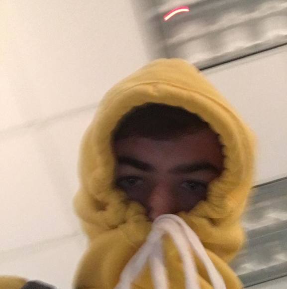 Profile Picture of Noah Blewett (@skippyonline) on Poshmark