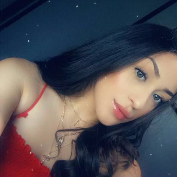 Profile Picture of Daisy Zuniga (@daisyzuniga209) on Poshmark