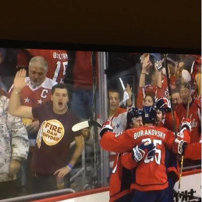 Profile Picture of Fire Dan Snyder Guy (@firesnyderguy) on Twitter