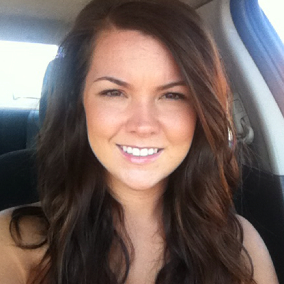 Profile Picture of Darah Pennell (@darahkrislyn) on Poshmark