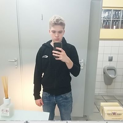 Profile Picture of Carl Cramer (@CarlTeufel6) on Twitter