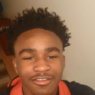 Profile Picture of Deandre Vanzego (@Swaggyp200) on Twitter