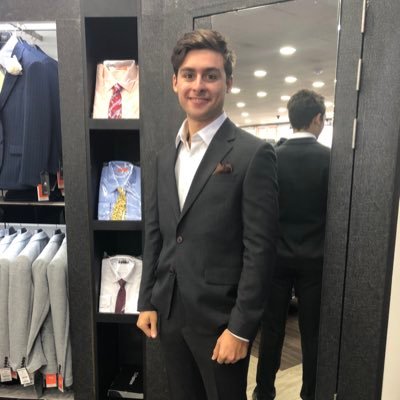 Profile Picture of Matthew Lombardo (@manwthmanynames) on Twitter