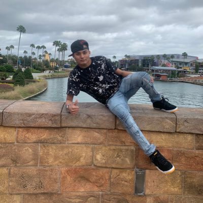 Profile Picture of Carlos Aspiazu (@carlosaspiazu14) on Twitter