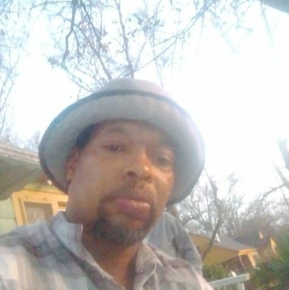 Profile Picture of Roy Bynum jr (@roybynumjr46) on Poshmark